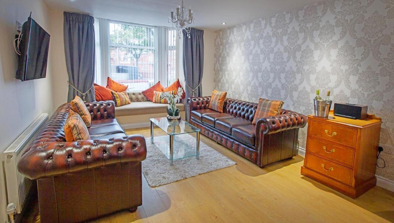 Scarborough Stays - Luxury Townhouse Ideal For Large Groups - Hot Tub 外观 照片