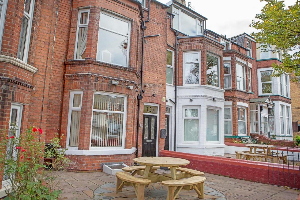 Scarborough Stays - Luxury Townhouse Ideal For Large Groups - Hot Tub 外观 照片