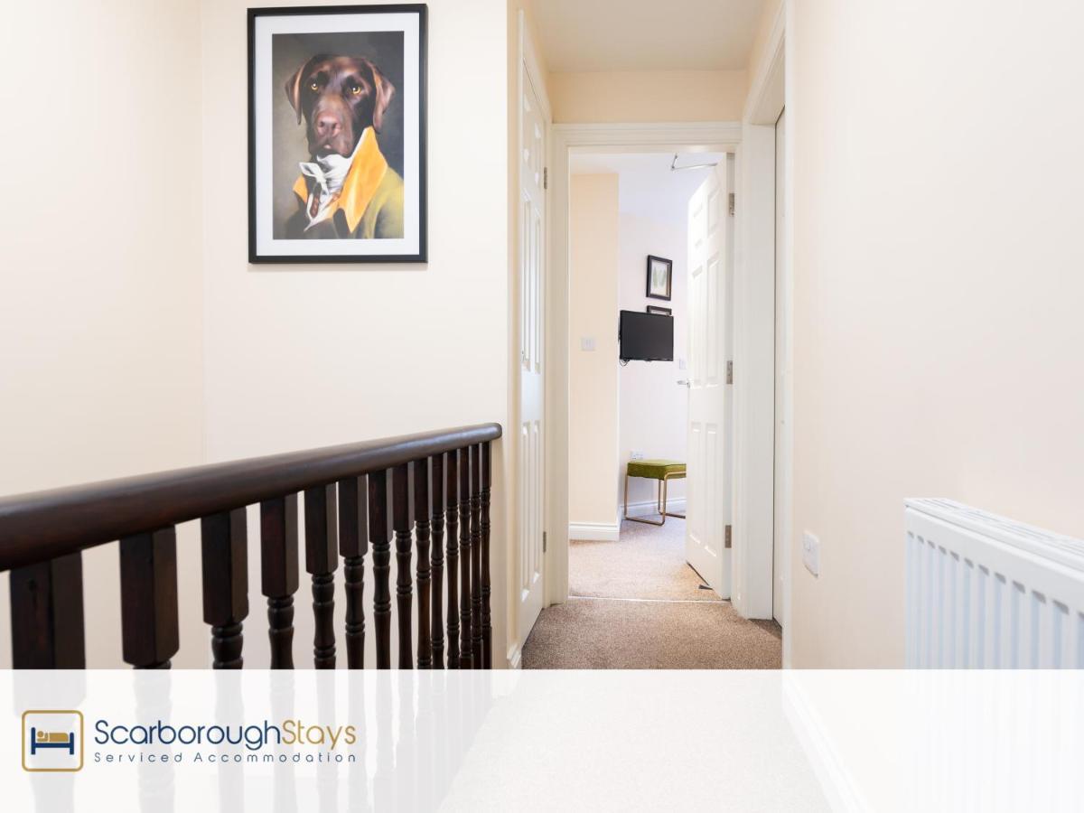 Scarborough Stays - Luxury Townhouse Ideal For Large Groups - Hot Tub 外观 照片