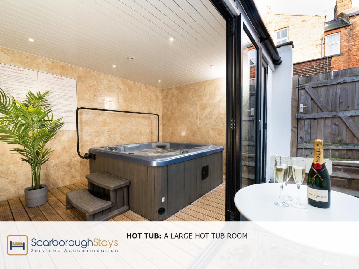 Scarborough Stays - Luxury Townhouse Ideal For Large Groups - Hot Tub 外观 照片